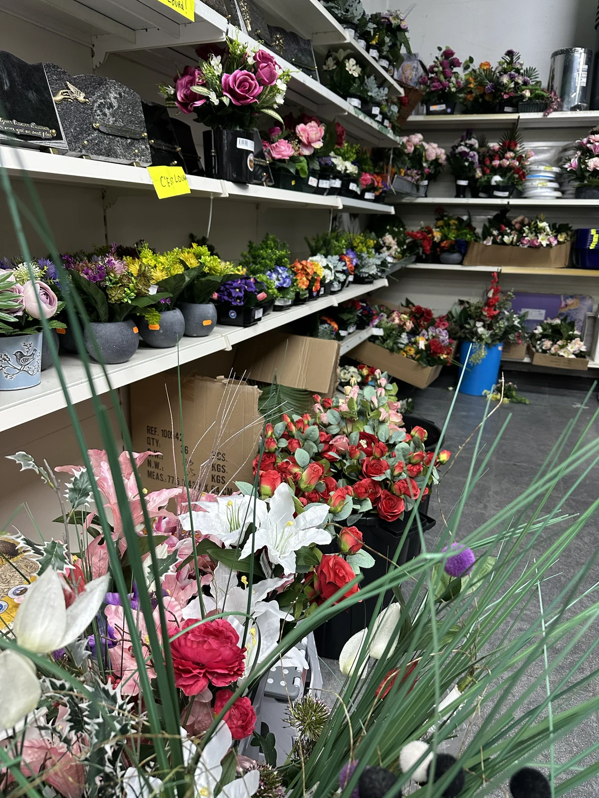 Fleurs artificielles et décoration en rayon chez DE STUNT à La Louvière